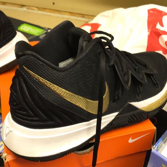 bomba nike shoes